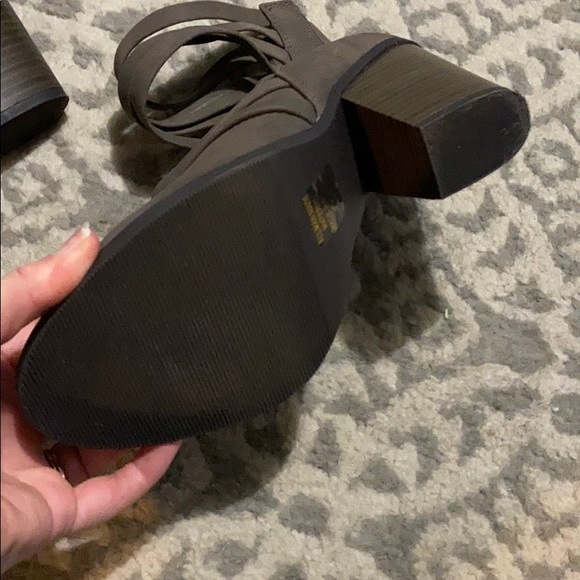 Booties - Picture 3 of 3